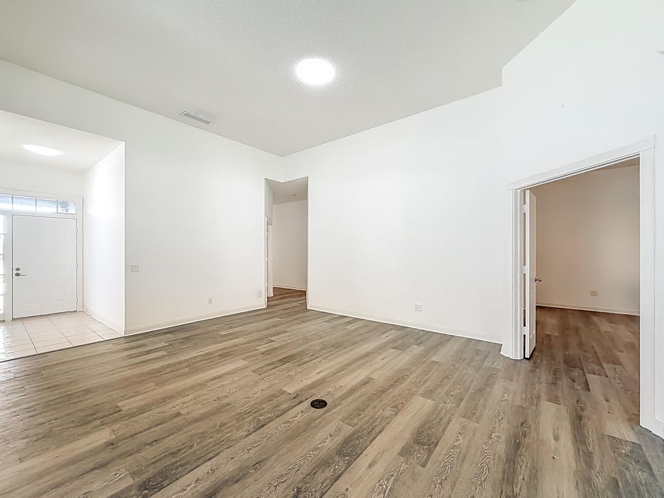 待售: $365,000 (3 贝兹, 2 浴室, 1849 平方英尺)