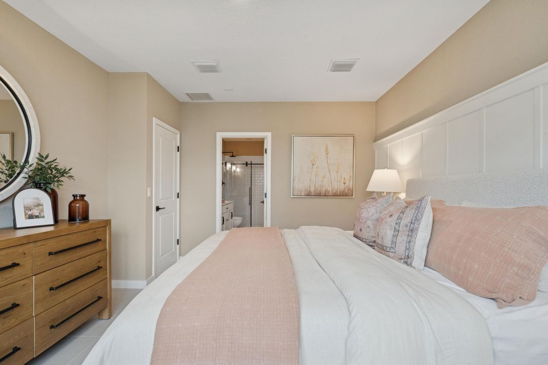 For Sale: $349,995 (4 beds, 3 baths, 1609 Square Feet)