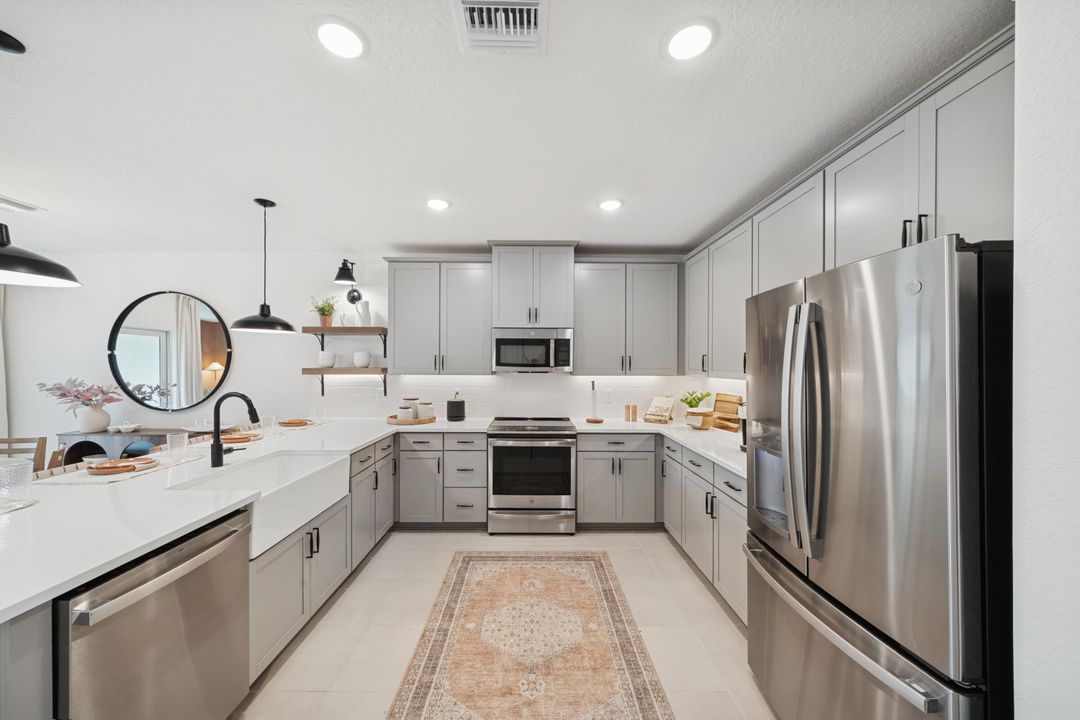 For Sale: $349,995 (4 beds, 3 baths, 1609 Square Feet)