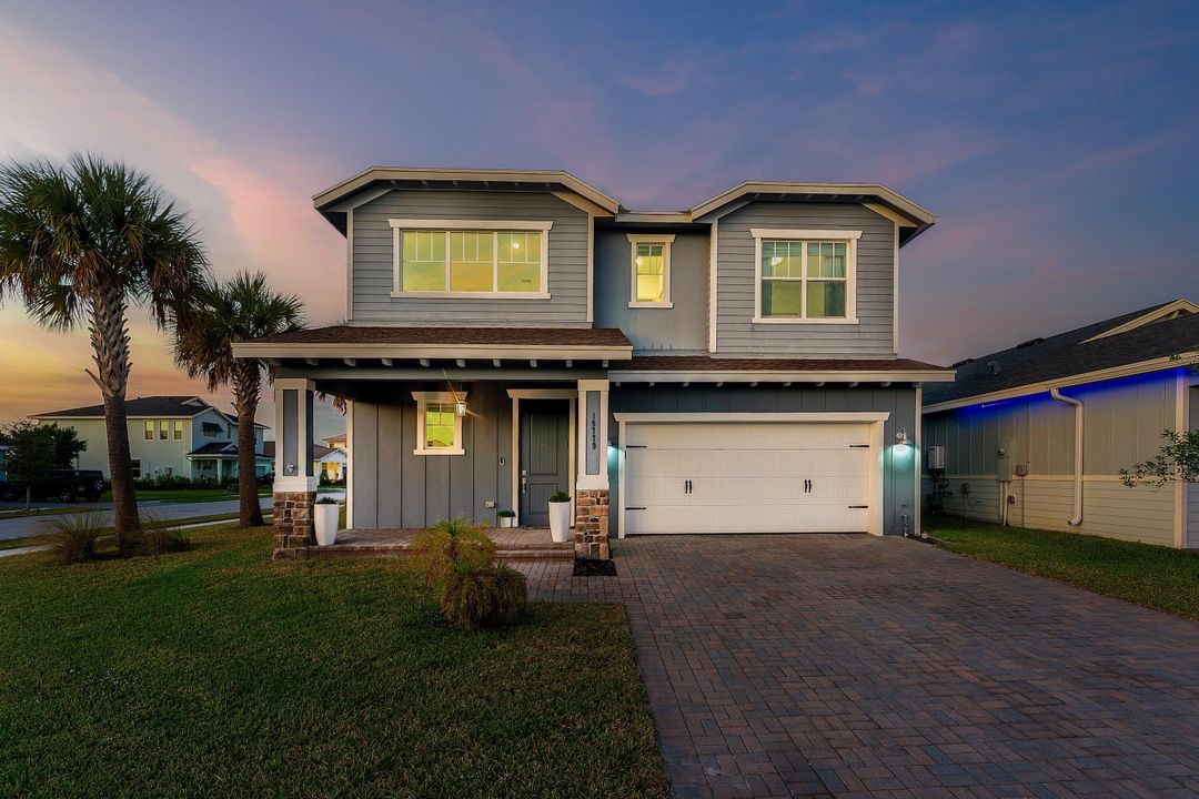 待售: $680,000 (4 贝兹, 3 浴室, 2401 平方英尺)