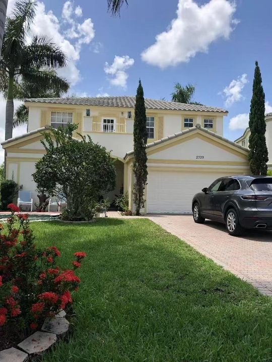 En Venta: $910,000 (6 camas, 3 baños, 3662 Pies cuadrados)