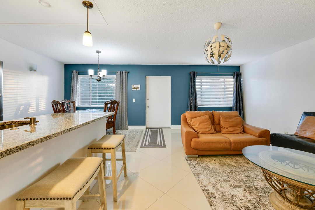 En Venta: $149,900 (2 camas, 1 baños, 865 Pies cuadrados)