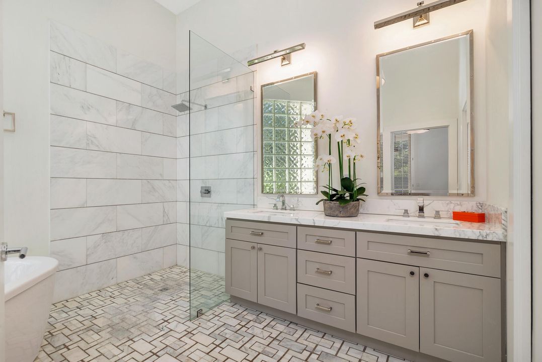 待售: $1,599,000 (3 贝兹, 3 浴室, 2099 平方英尺)