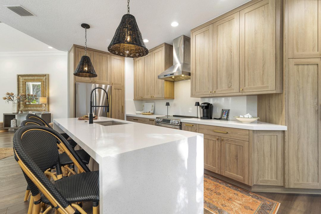 待售: $1,599,000 (3 贝兹, 3 浴室, 2099 平方英尺)