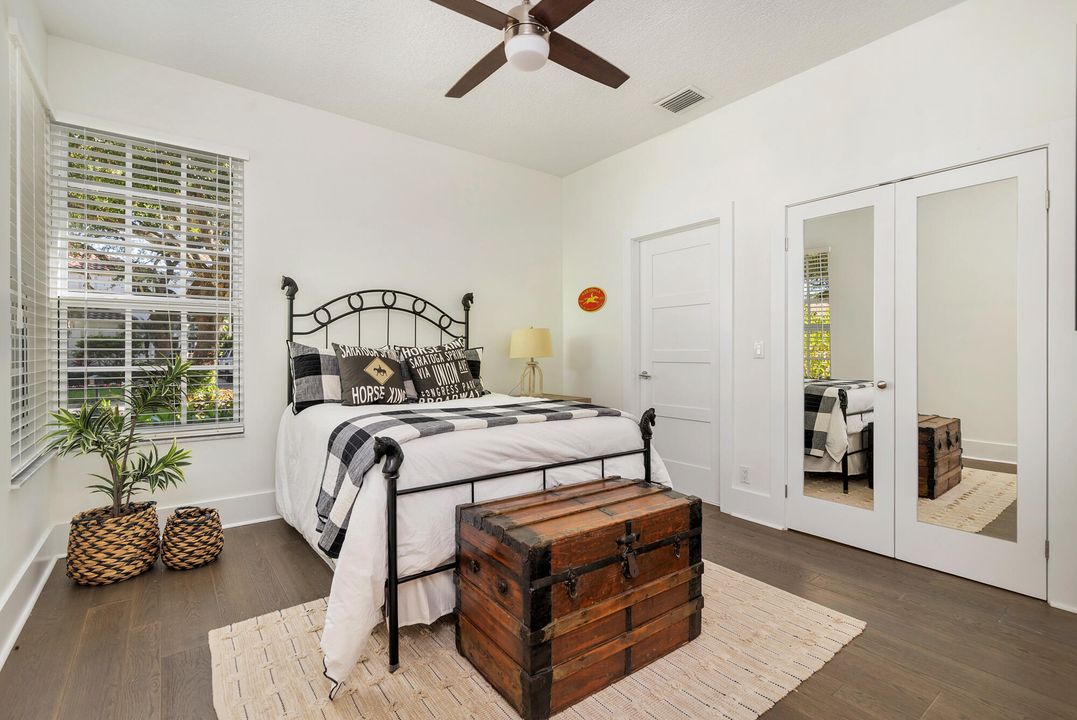 待售: $1,599,000 (3 贝兹, 3 浴室, 2099 平方英尺)