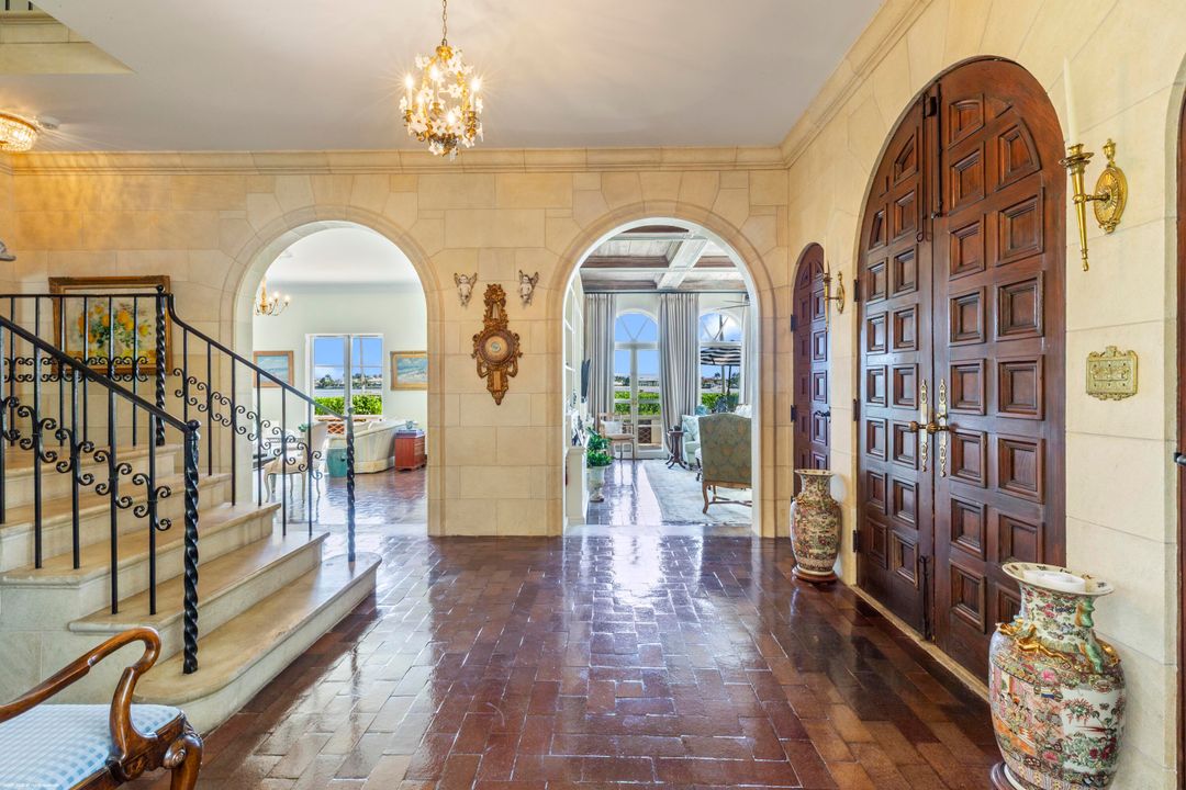 For Sale: $17,900,000 (4 beds, 3 baths, 3910 Square Feet)