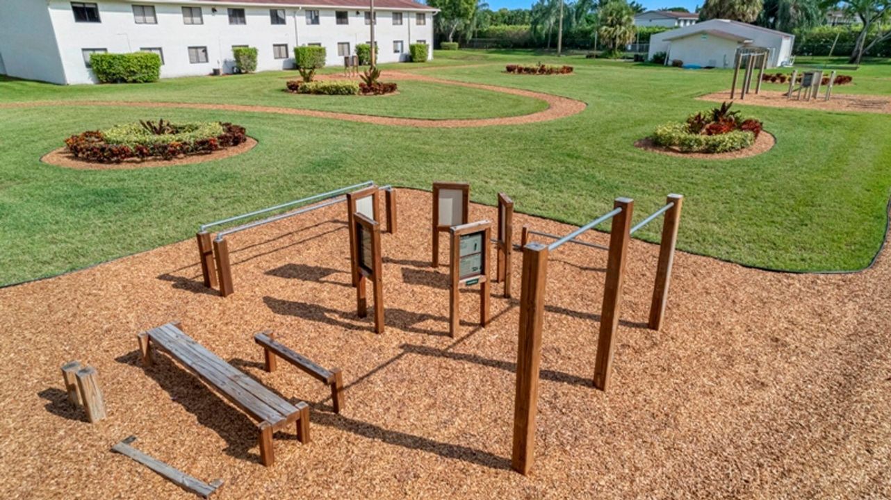 В аренду: $1,795 (2 спален, 1 ванн, 792 Квадратных фут)