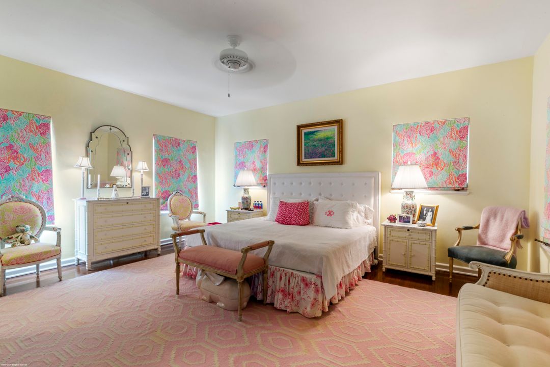 For Sale: $17,900,000 (4 beds, 3 baths, 3910 Square Feet)