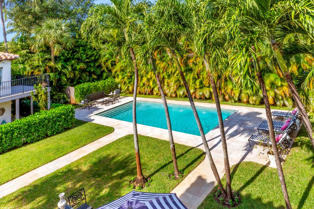 For Sale: $17,900,000 (4 beds, 3 baths, 3910 Square Feet)