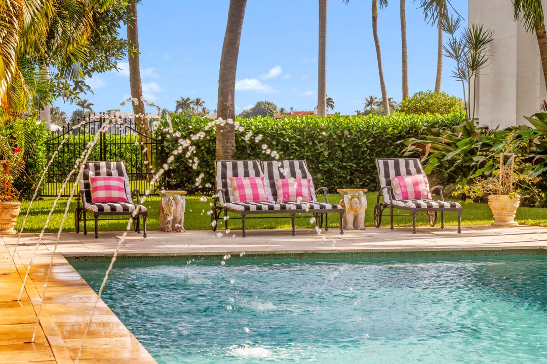 For Sale: $17,900,000 (4 beds, 3 baths, 3910 Square Feet)