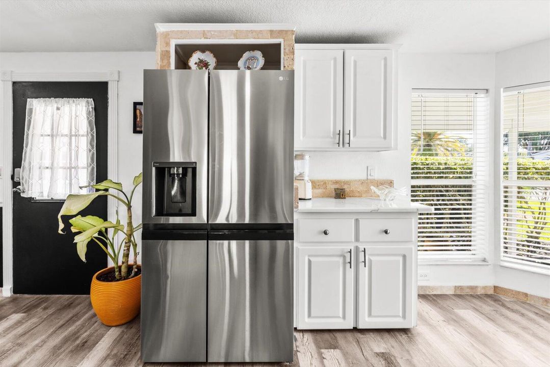 待售: $167,900 (2 贝兹, 2 浴室, 1484 平方英尺)