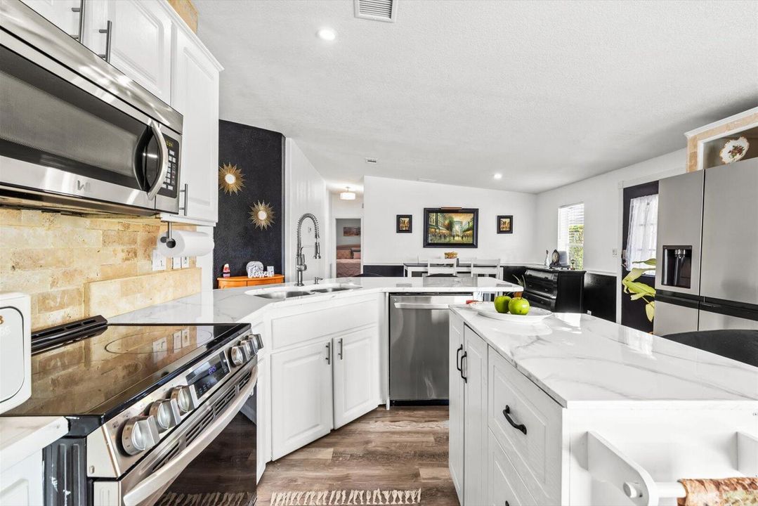 待售: $167,900 (2 贝兹, 2 浴室, 1484 平方英尺)