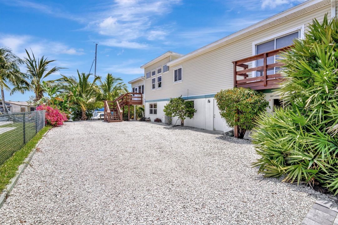 出租: $4,500 (3 贝兹, 2 浴室, 2572 平方英尺)