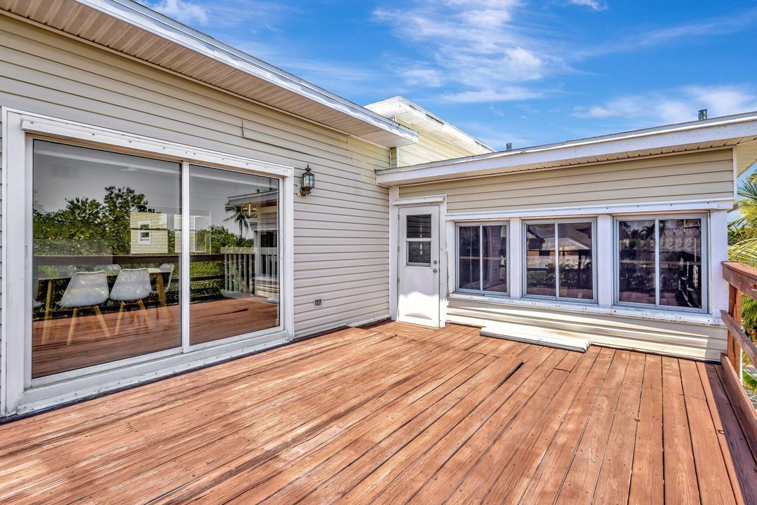 出租: $4,500 (3 贝兹, 2 浴室, 2572 平方英尺)