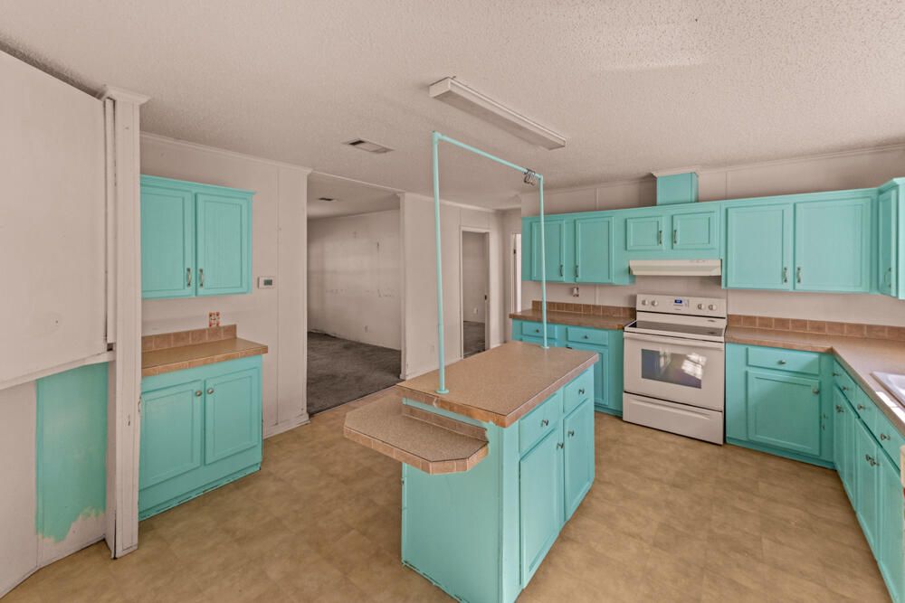 На продажу: $175,000 (3 спален, 2 ванн, 1920 Квадратных фут)