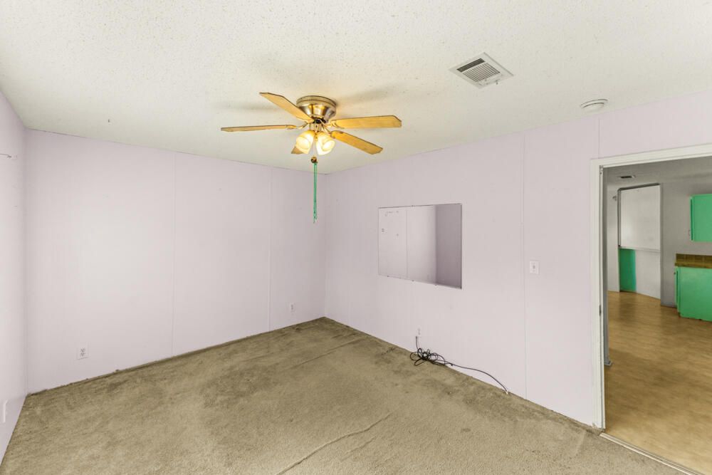 На продажу: $175,000 (3 спален, 2 ванн, 1920 Квадратных фут)