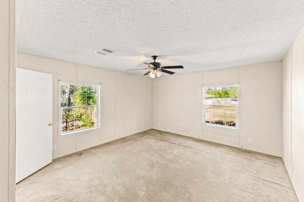 На продажу: $175,000 (3 спален, 2 ванн, 1920 Квадратных фут)