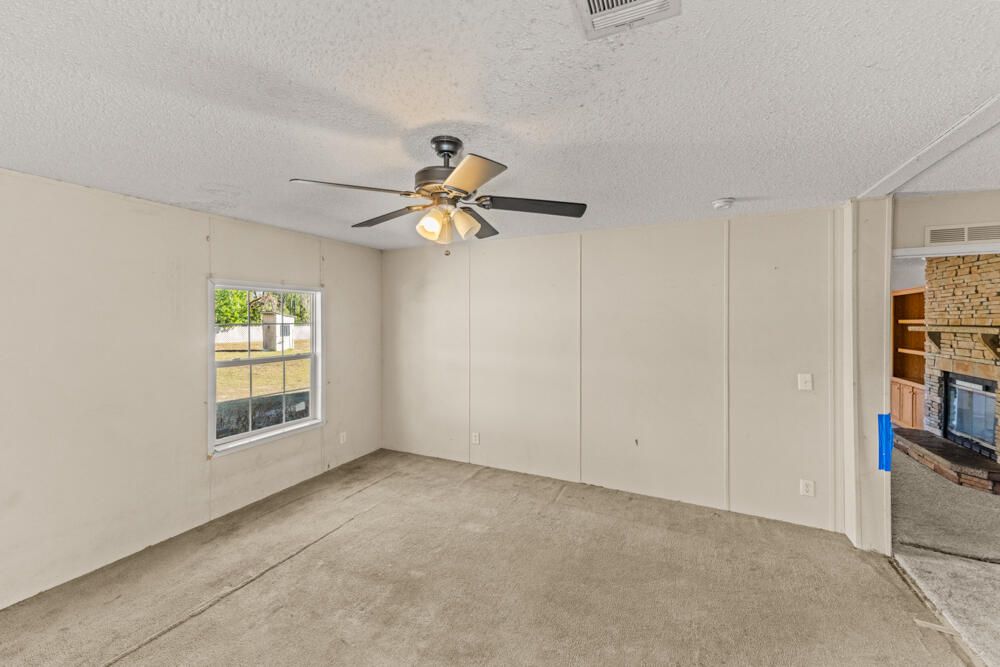 На продажу: $175,000 (3 спален, 2 ванн, 1920 Квадратных фут)