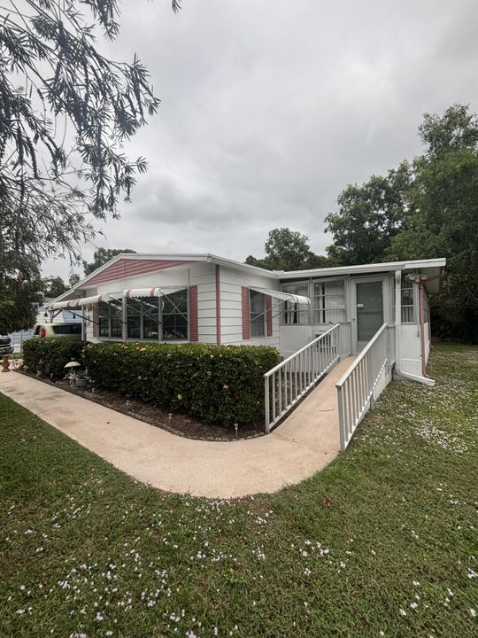 待售: $47,900 (2 贝兹, 2 浴室, 1564 平方英尺)