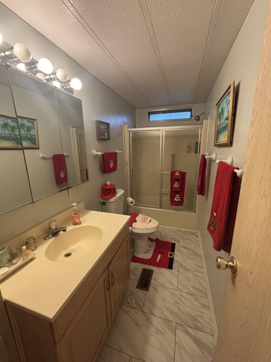 待售: $47,900 (2 贝兹, 2 浴室, 1564 平方英尺)