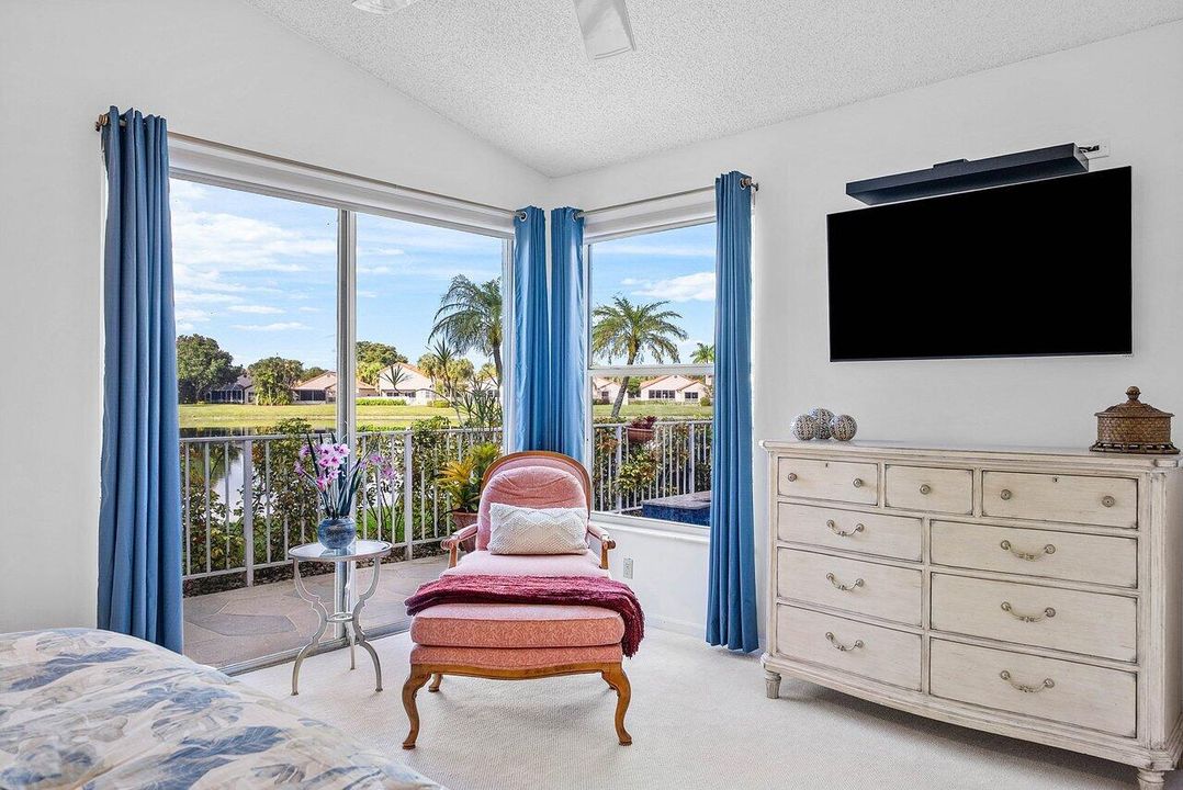 En Venta: $1,100,000 (3 camas, 2 baños, 2430 Pies cuadrados)