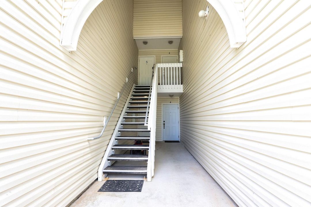 For Rent: $2,000 (2 beds, 2 baths, 1284 Square Feet)