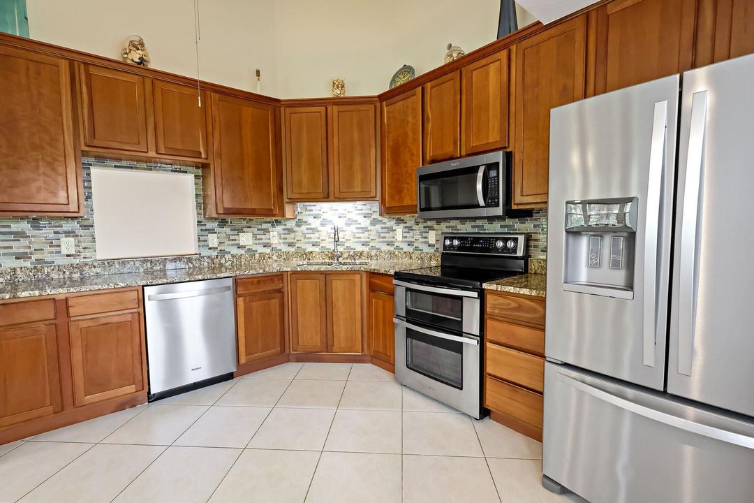 For Rent: $2,000 (2 beds, 2 baths, 1284 Square Feet)