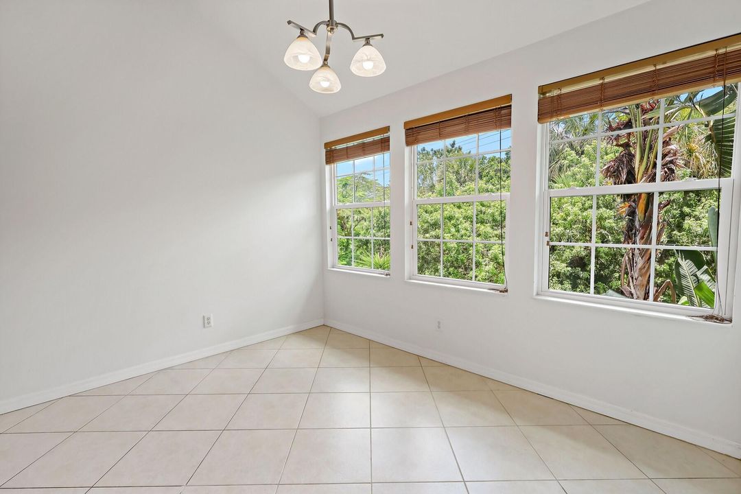 For Rent: $2,000 (2 beds, 2 baths, 1284 Square Feet)