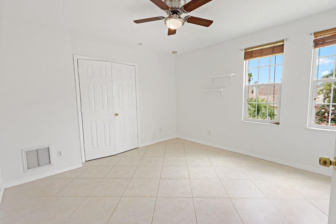 For Rent: $2,000 (2 beds, 2 baths, 1284 Square Feet)