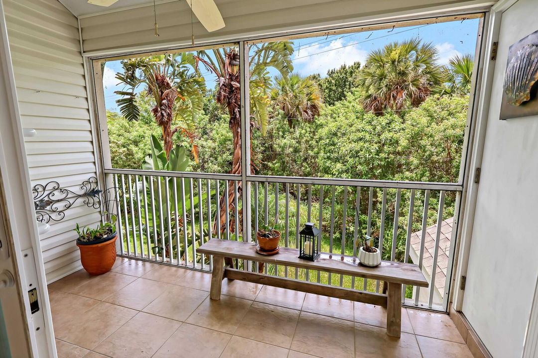 For Rent: $2,000 (2 beds, 2 baths, 1284 Square Feet)