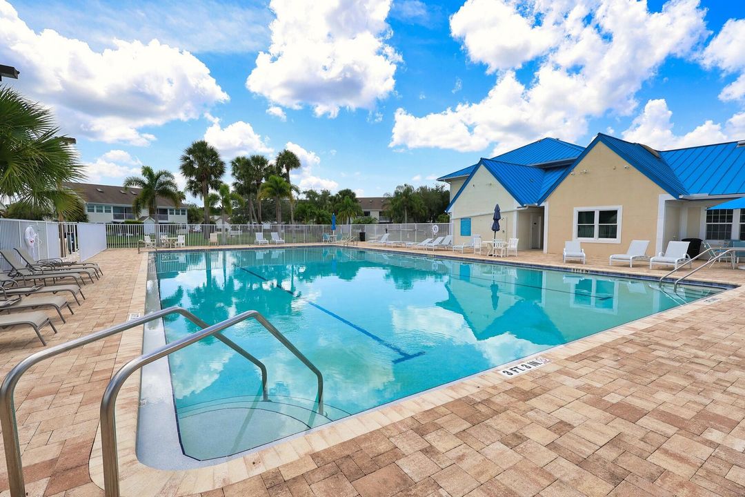 For Rent: $2,000 (2 beds, 2 baths, 1284 Square Feet)