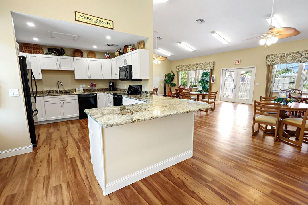 For Rent: $2,000 (2 beds, 2 baths, 1284 Square Feet)