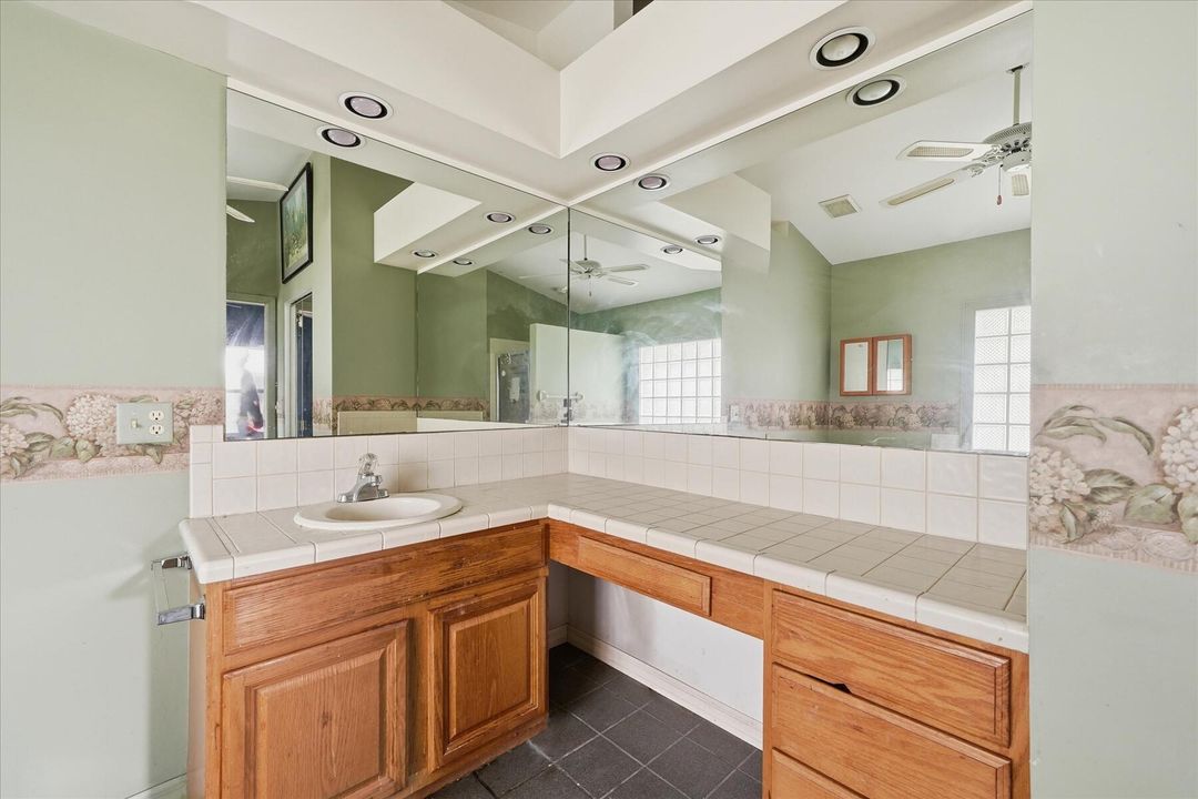 待售: $335,000 (3 贝兹, 2 浴室, 1488 平方英尺)