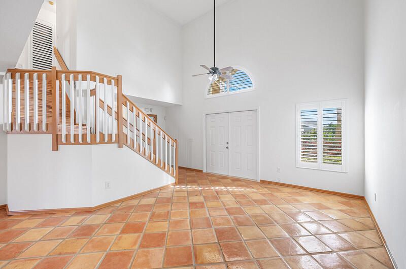 For Sale: $650,000 (4 beds, 2 baths, 2553 Square Feet)