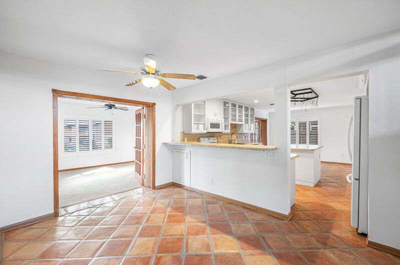 For Sale: $650,000 (4 beds, 2 baths, 2553 Square Feet)