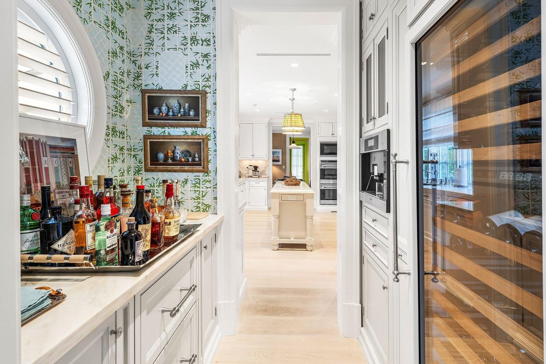 For Sale: $17,750,000 (5 beds, 6 baths, 5548 Square Feet)