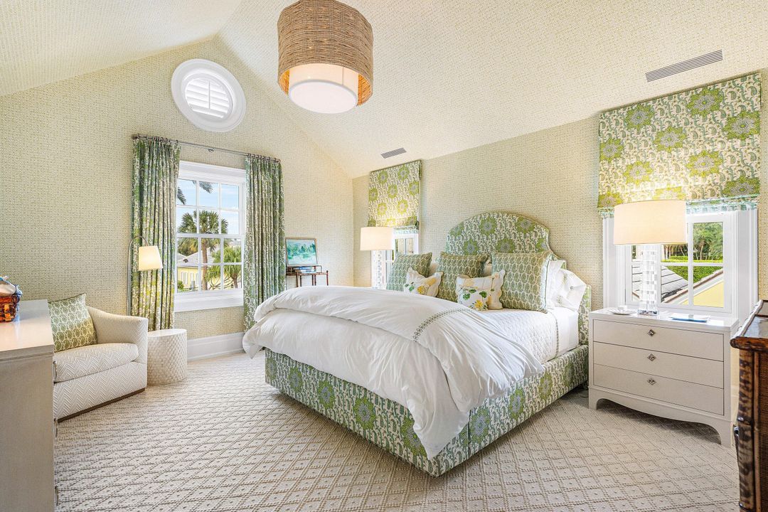 For Sale: $17,750,000 (5 beds, 6 baths, 5548 Square Feet)