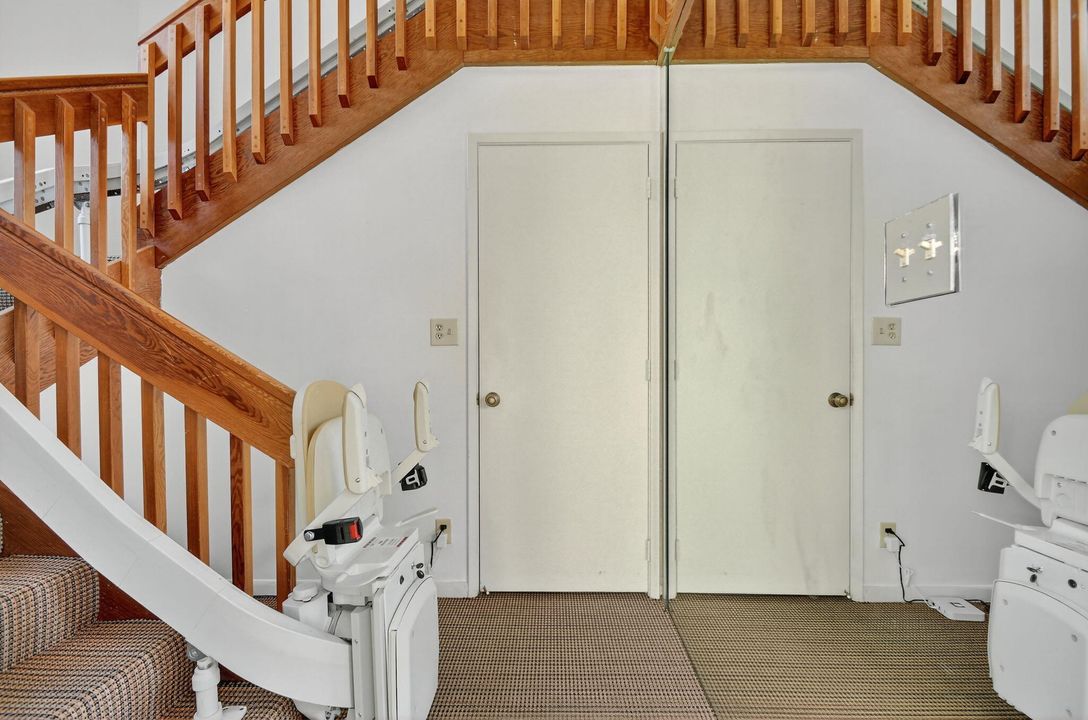 En Venta: $265,000 (2 camas, 2 baños, 1385 Pies cuadrados)