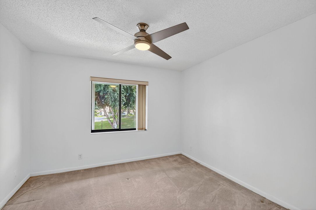 En Venta: $265,000 (2 camas, 2 baños, 1385 Pies cuadrados)