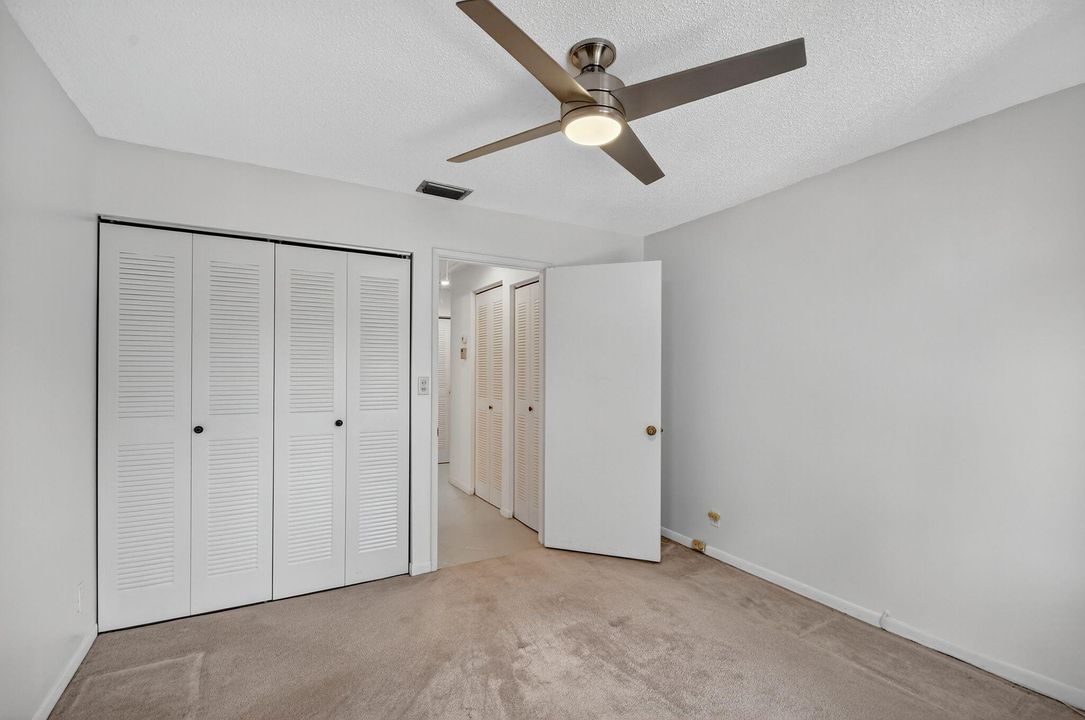 En Venta: $265,000 (2 camas, 2 baños, 1385 Pies cuadrados)