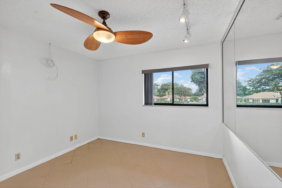 En Venta: $265,000 (2 camas, 2 baños, 1385 Pies cuadrados)