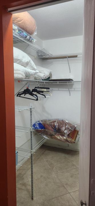 待售: $169,900 (2 贝兹, 2 浴室, 1156 平方英尺)