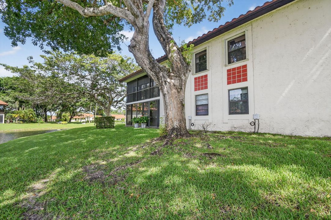 En Venta: $265,000 (2 camas, 2 baños, 1385 Pies cuadrados)