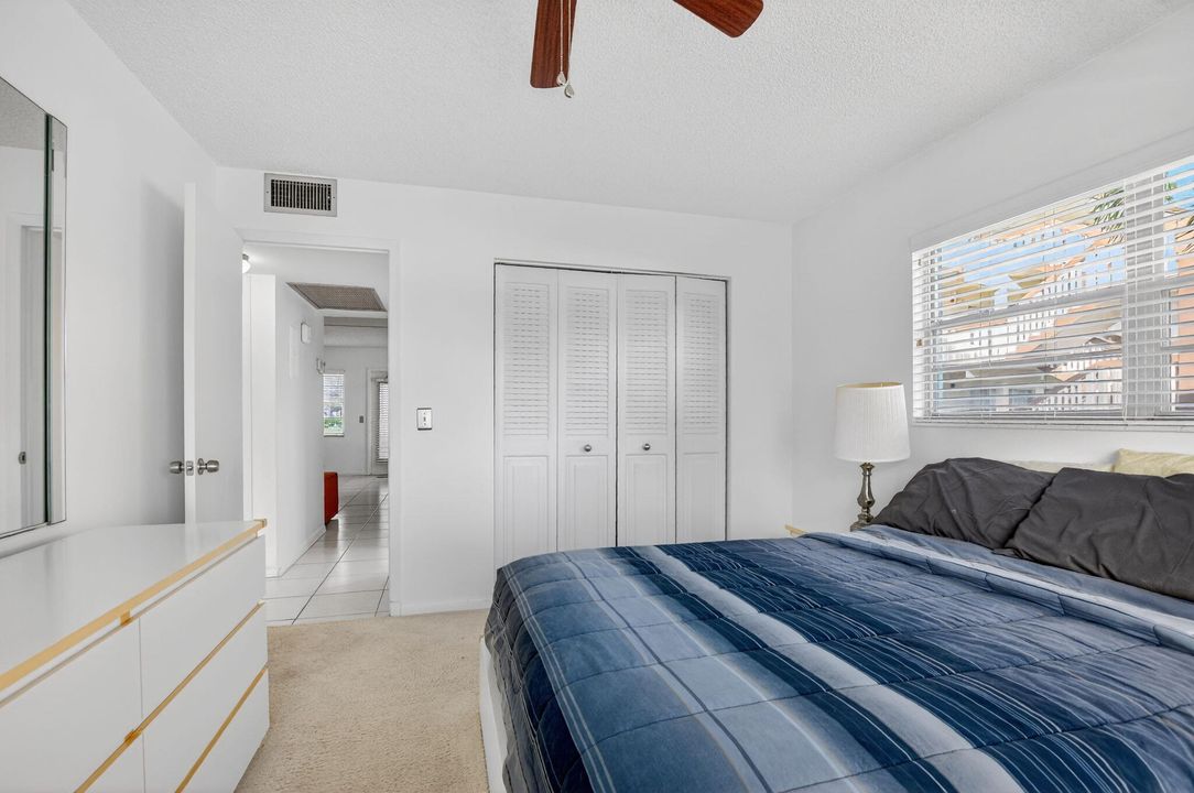 待售: $105,000 (2 贝兹, 1 浴室, 840 平方英尺)