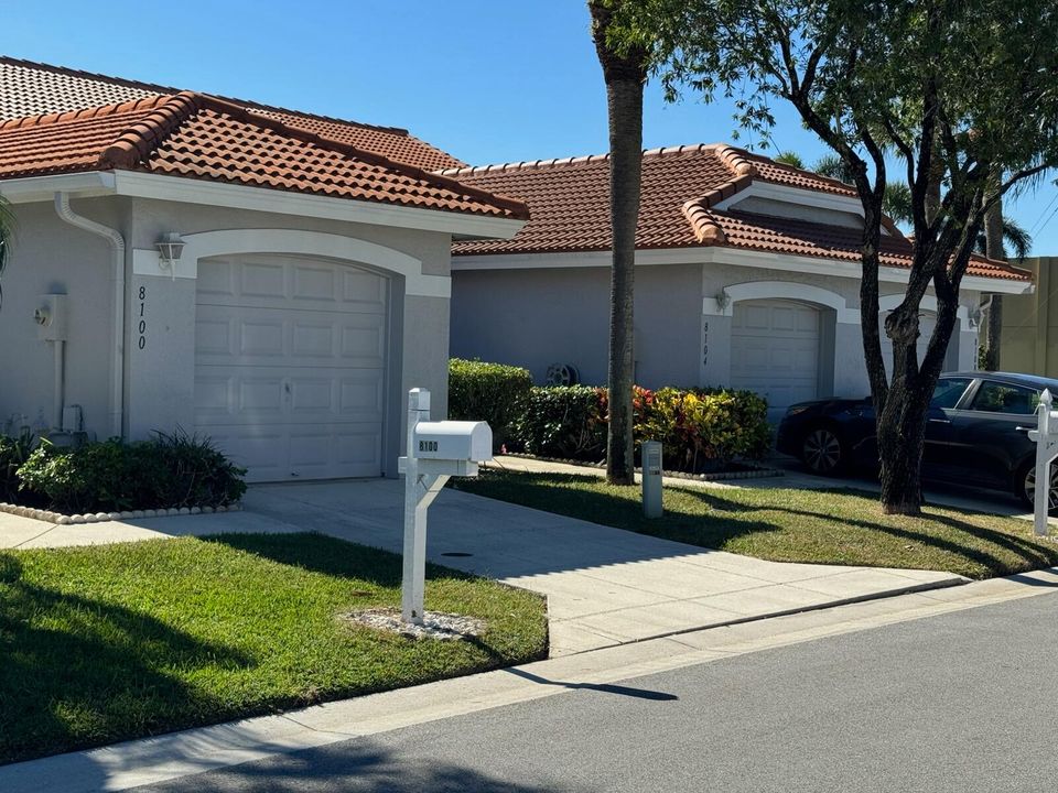 For Sale: $339,000 (2 beds, 2 baths, 1175 Square Feet)