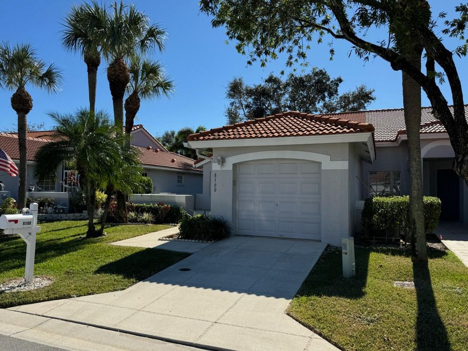 For Sale: $339,000 (2 beds, 2 baths, 1175 Square Feet)