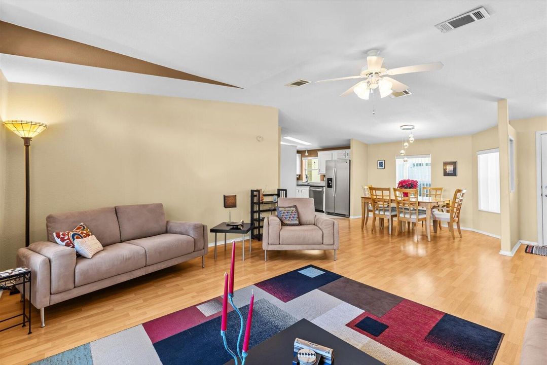 For Sale: $195,000 (3 beds, 2 baths, 1823 Square Feet)