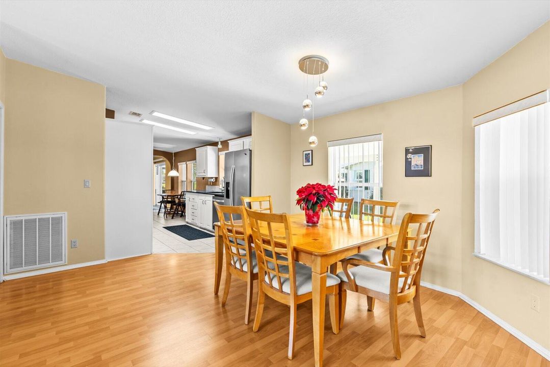 For Sale: $195,000 (3 beds, 2 baths, 1823 Square Feet)