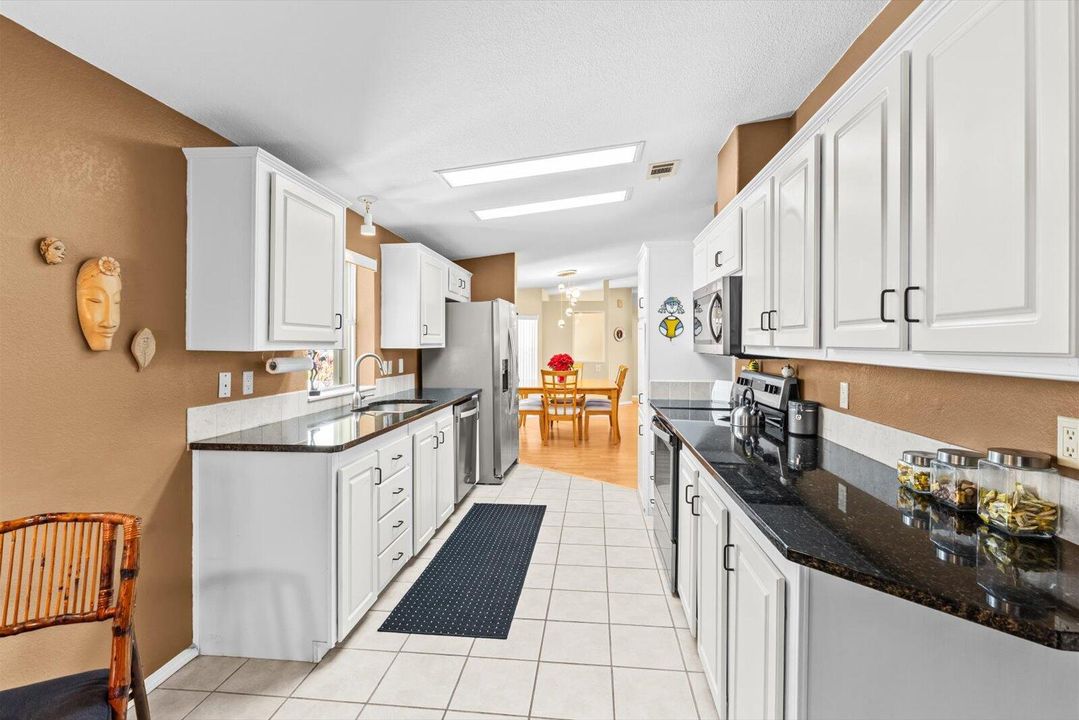 For Sale: $195,000 (3 beds, 2 baths, 1823 Square Feet)