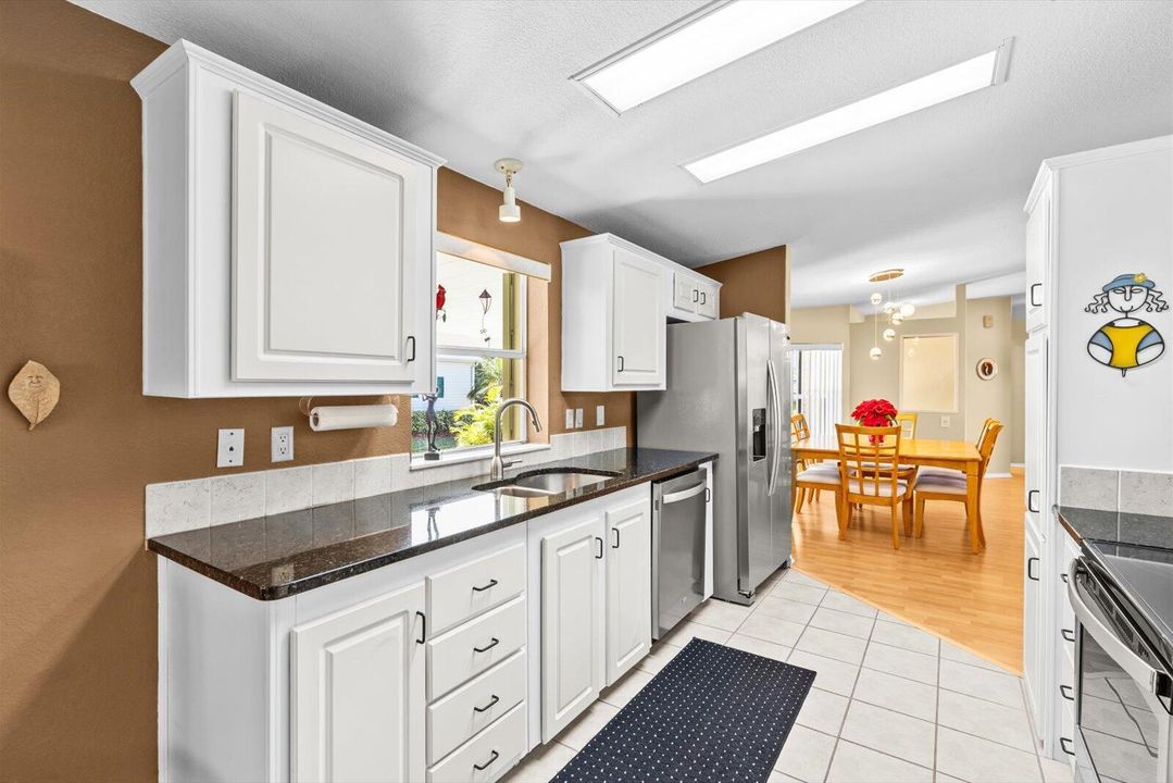 For Sale: $195,000 (3 beds, 2 baths, 1823 Square Feet)